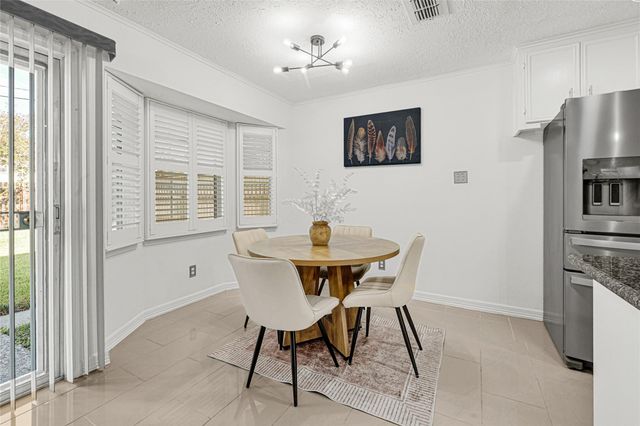 922 Centerwood Drive, Houston, TX 77013