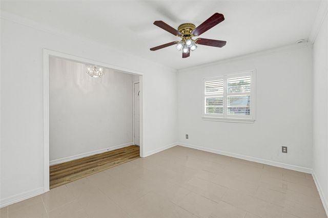 922 Centerwood Drive, Houston, TX 77013