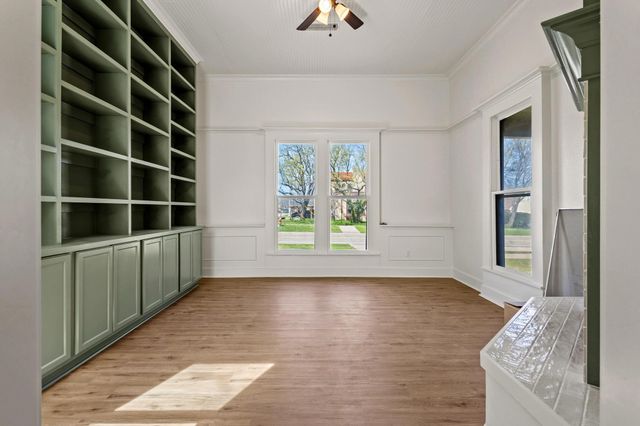 331 W Grand Street, Whitewright, TX 75491