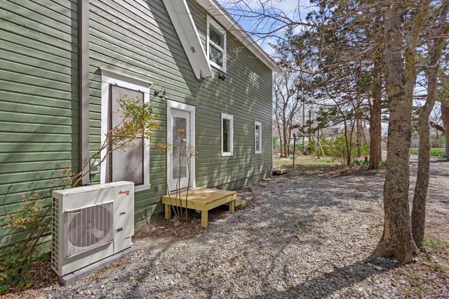 331 W Grand Street, Whitewright, TX 75491