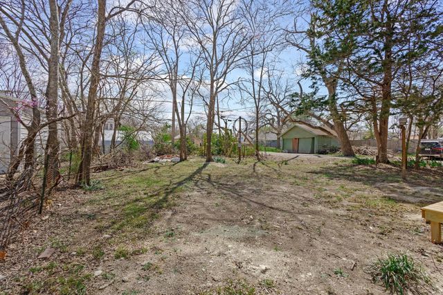 331 W Grand Street, Whitewright, TX 75491