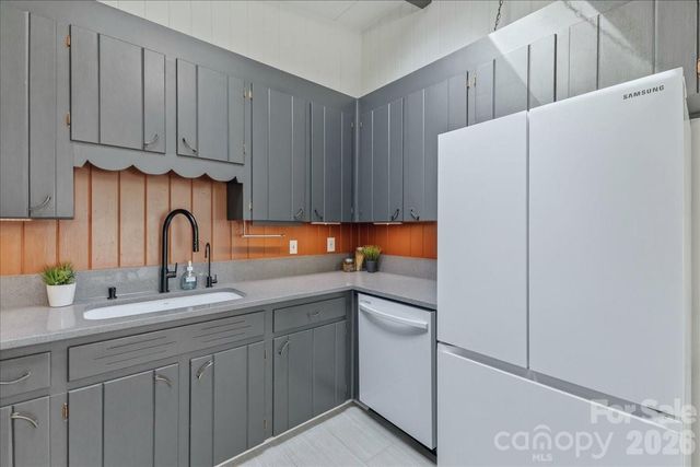 4916 Greenbrook Drive, Charlotte, NC 28205