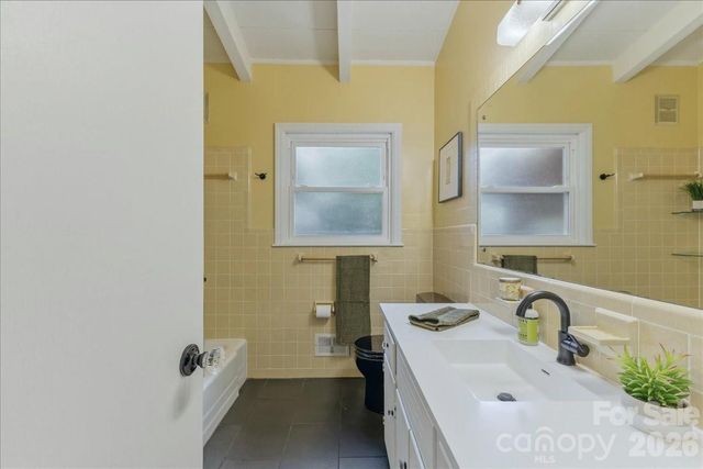 4916 Greenbrook Drive, Charlotte, NC 28205