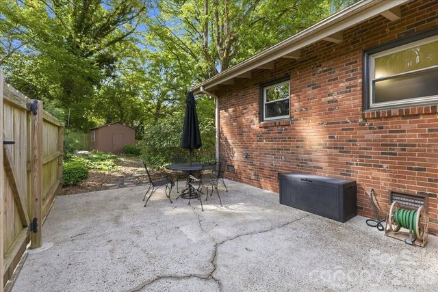 4916 Greenbrook Drive, Charlotte, NC 28205