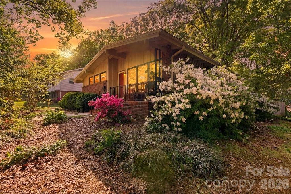 4916 Greenbrook Drive, Charlotte, NC 28205