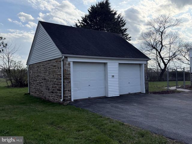 6245 MIDDLEBURG RD, Keymar, MD 21757