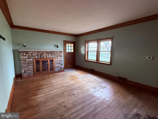 6245 MIDDLEBURG RD, Keymar, MD 21757