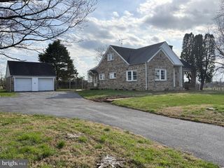 6245 MIDDLEBURG RD, Keymar, MD 21757