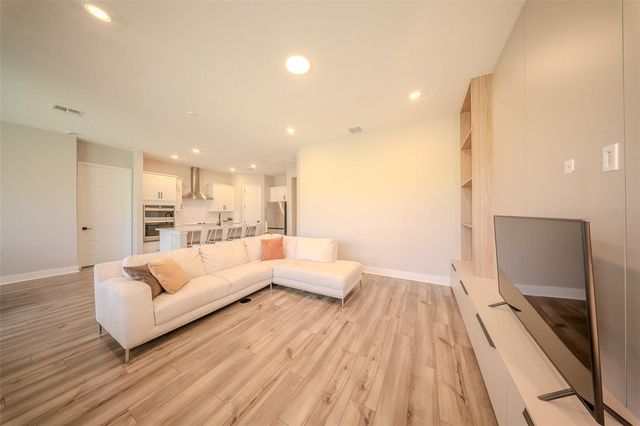 16055 SILVER BROOK WAY, Winter Garden, FL 34787