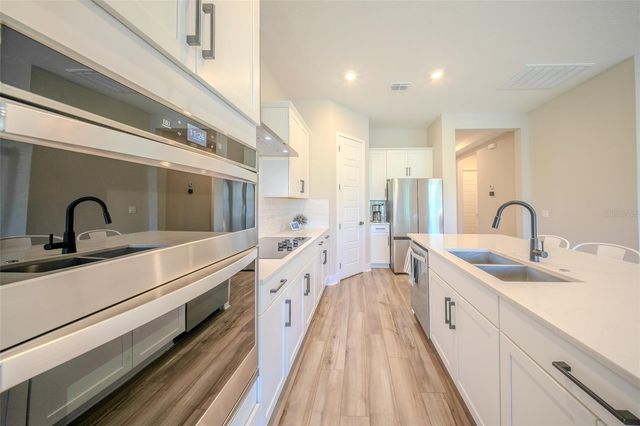 16055 SILVER BROOK WAY, Winter Garden, FL 34787