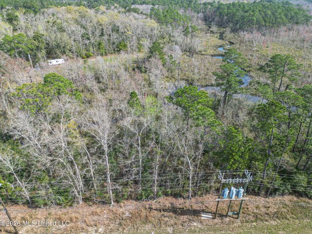 Menge Avenue, Pass Christian, MS 39571