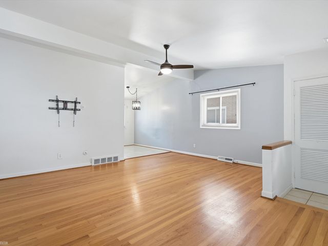 429 W Bloomfield Avenue, Royal Oak, MI 48073