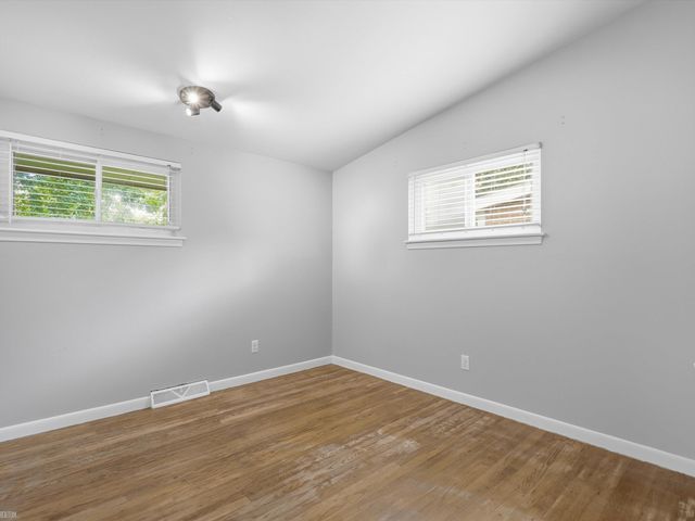 429 W Bloomfield Avenue, Royal Oak, MI 48073