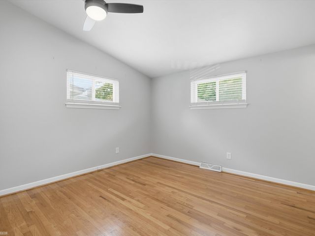 429 W Bloomfield Avenue, Royal Oak, MI 48073