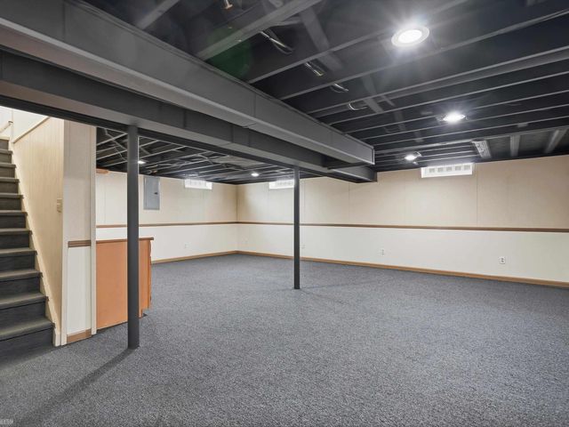 429 W Bloomfield Avenue, Royal Oak, MI 48073