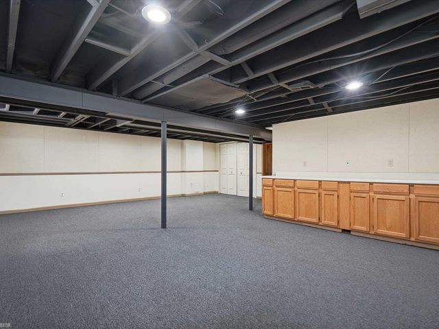 429 W Bloomfield Avenue, Royal Oak, MI 48073