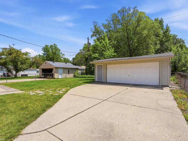 429 W Bloomfield Avenue, Royal Oak, MI 48073