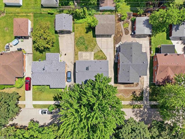 429 W Bloomfield Avenue, Royal Oak, MI 48073