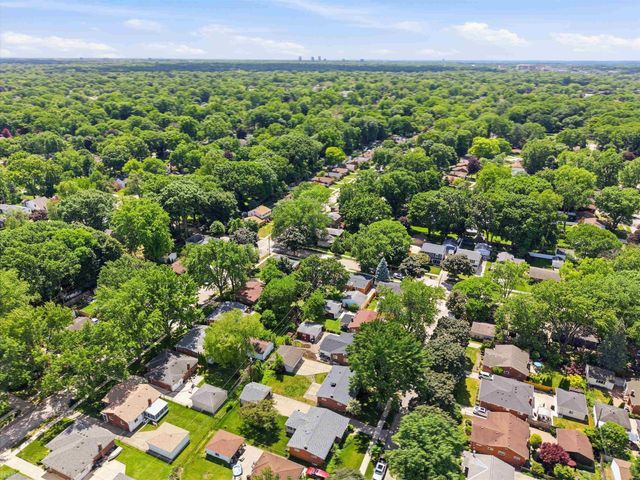 429 W Bloomfield Avenue, Royal Oak, MI 48073