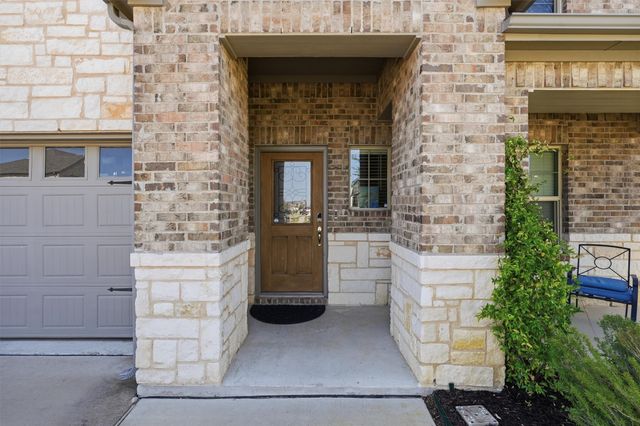 5525 Summit Creek Road, Fort Worth, TX 76126