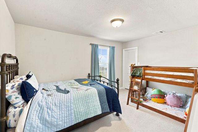 5525 Summit Creek Road, Fort Worth, TX 76126