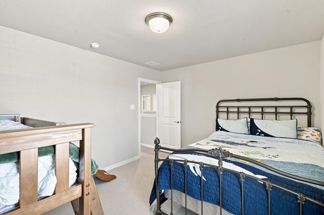5525 Summit Creek Road, Fort Worth, TX 76126