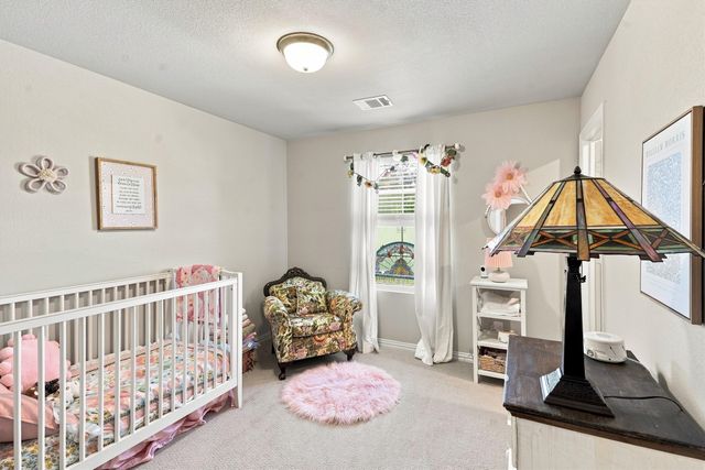 5525 Summit Creek Road, Fort Worth, TX 76126