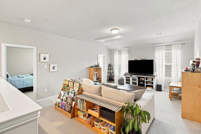 5525 Summit Creek Road, Fort Worth, TX 76126