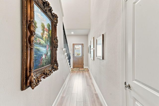 5525 Summit Creek Road, Fort Worth, TX 76126