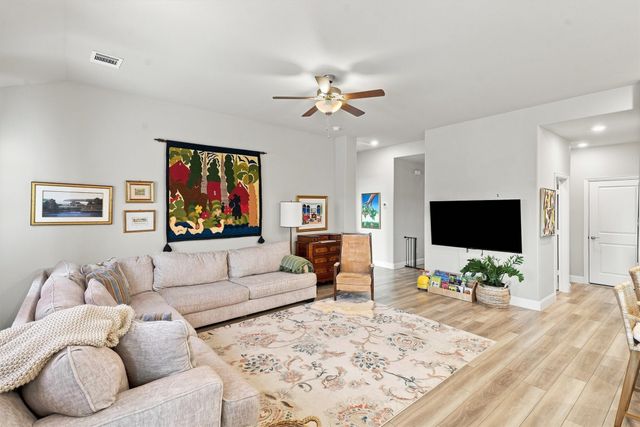 5525 Summit Creek Road, Fort Worth, TX 76126