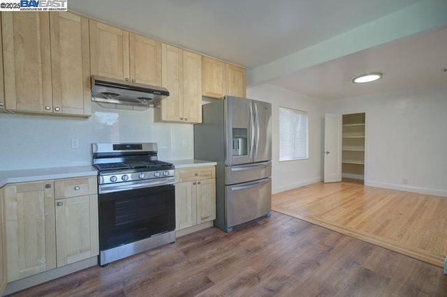 1646 Brookside Dr, San Leandro, CA 94577