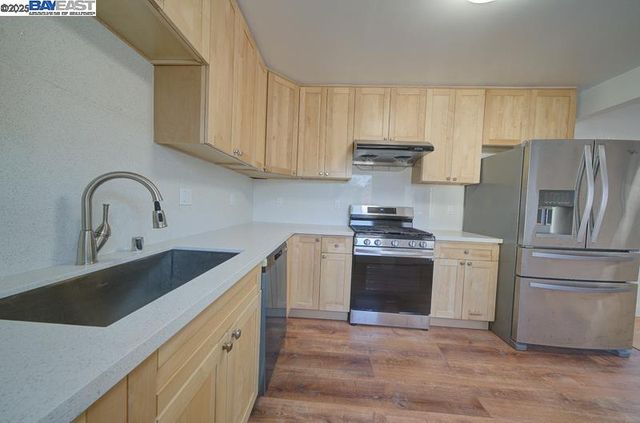 1646 Brookside Dr, San Leandro, CA 94577