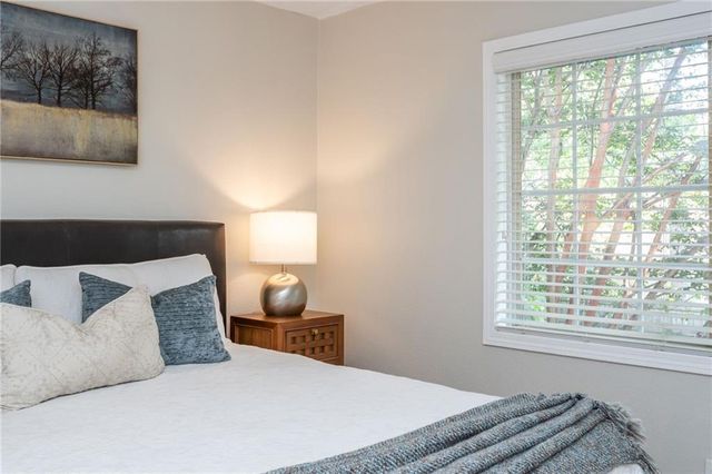 6940 Roswell Road B4, Sandy Springs, GA 30328