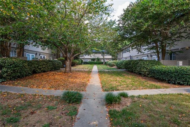 6940 Roswell Road B4, Sandy Springs, GA 30328