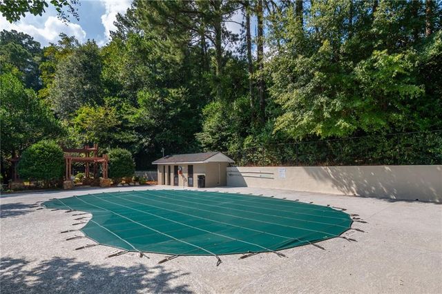 6940 Roswell Road B4, Sandy Springs, GA 30328
