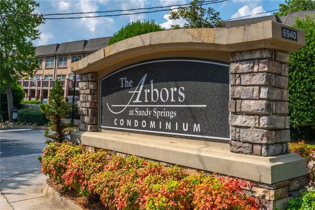 6940 Roswell Road B4, Sandy Springs, GA 30328