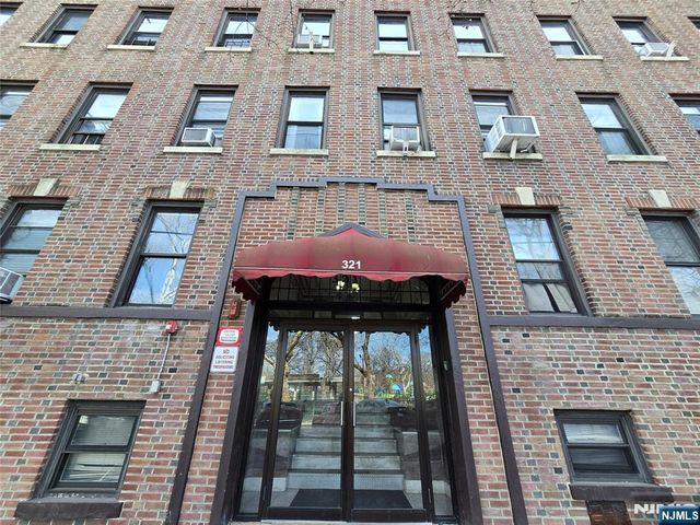 321 79th Street 29, North Bergen, NJ 07047
