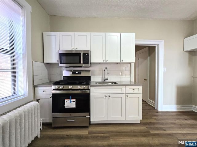 321 79th Street 29, North Bergen, NJ 07047