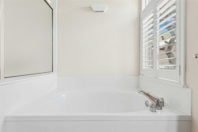 100 Vail CT, Georgetown, TX 78633