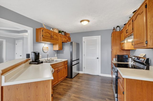 104 Grassmere Ct, Portland, TN 37148