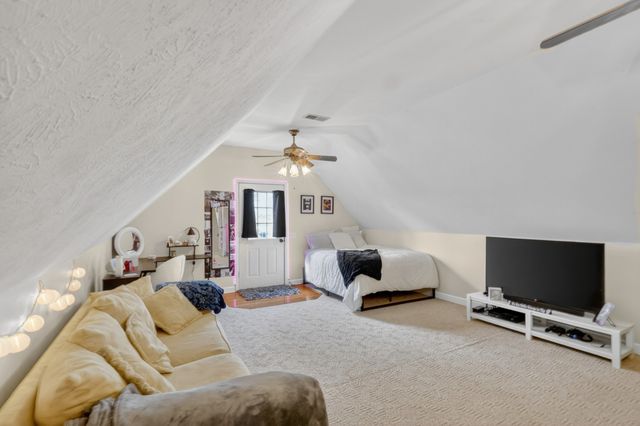 104 Grassmere Ct, Portland, TN 37148