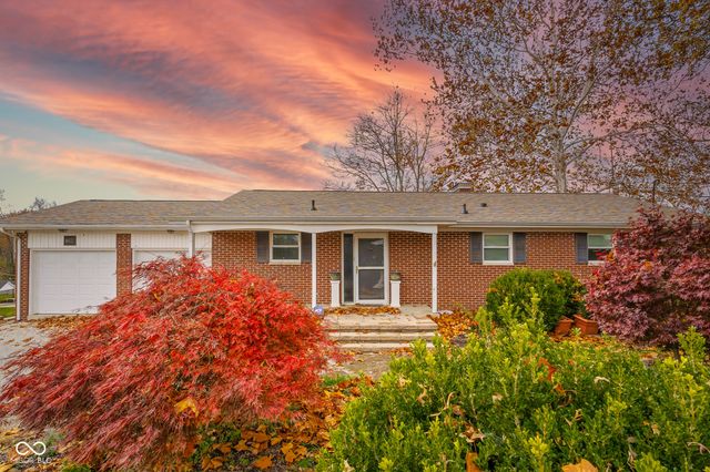 8421 W Old Nashville Road, Columbus, IN 47201