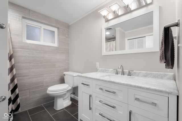 8421 W Old Nashville Road, Columbus, IN 47201