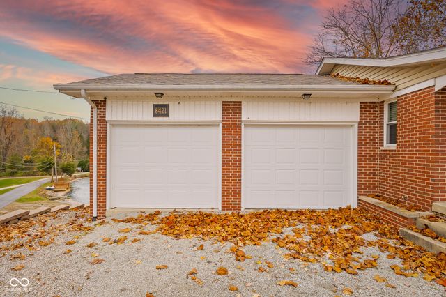 8421 W Old Nashville Road, Columbus, IN 47201