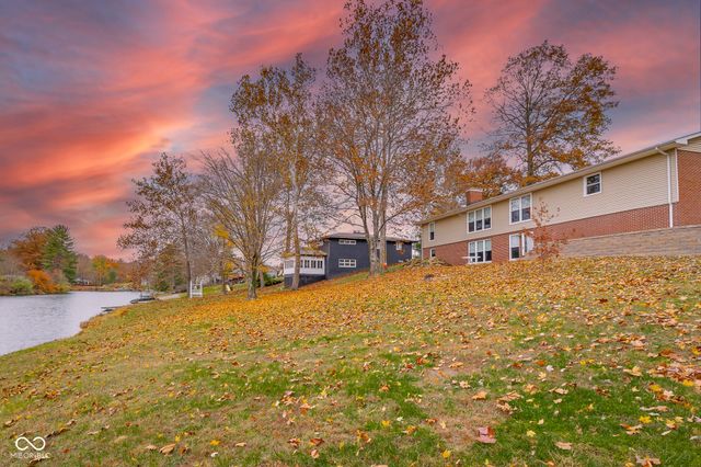 8421 W Old Nashville Road, Columbus, IN 47201