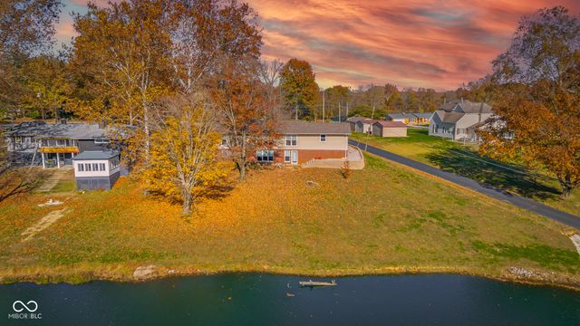 8421 W Old Nashville Road, Columbus, IN 47201