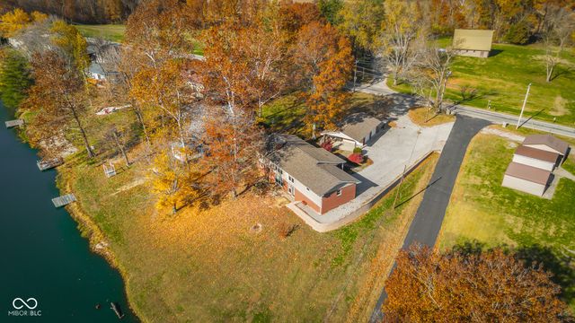 8421 W Old Nashville Road, Columbus, IN 47201