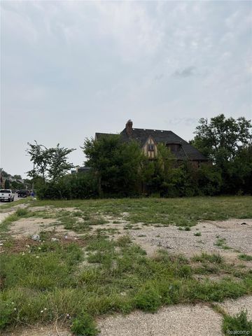 2324 Calvert Street, Detroit, MI 48206