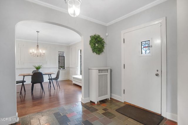 2542 Meadowwood Drive, Toledo, OH 43606