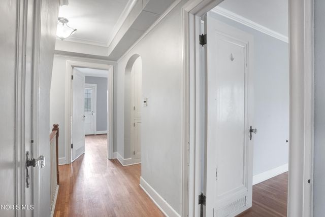 2542 Meadowwood Drive, Toledo, OH 43606